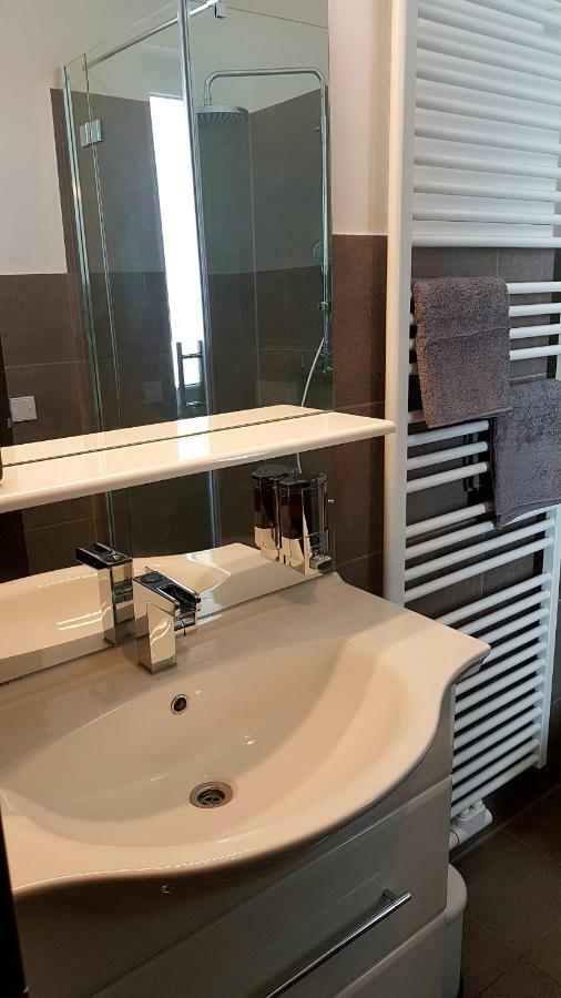 Zwei Schicke Apartments Mit Parkplatz Кельн Екстер'єр фото